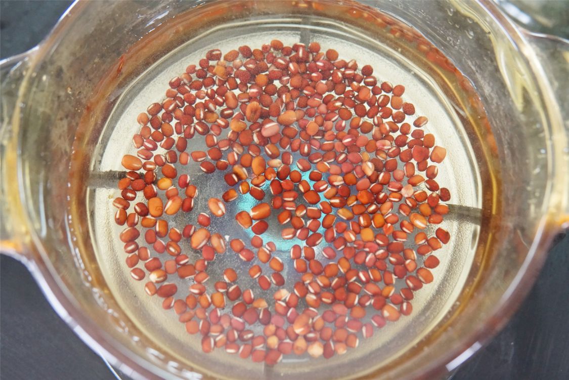 秋季三款补脾暖胃养生杂粮粥,秋天要多吃这三黑粥