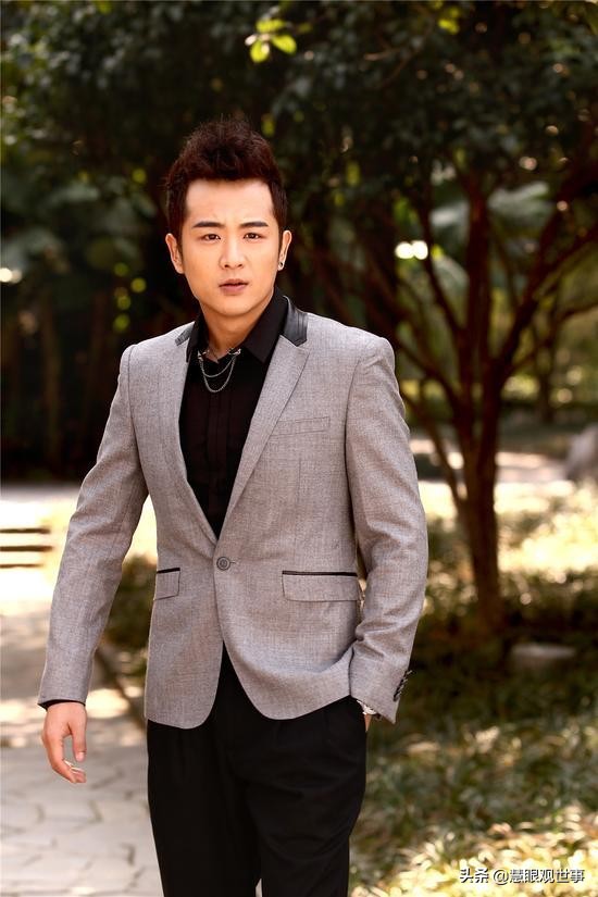 《侯海洋基层风云》中肥肠火锅鱼发生的故事