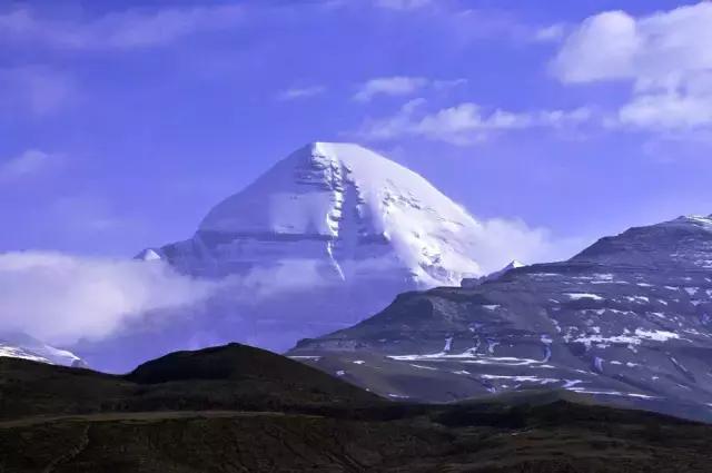 世界上海拔最高的公路！中国最神奇的天路！比川藏线还险10倍！