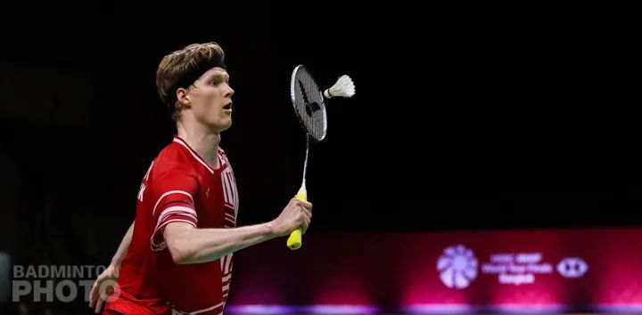 拍线技巧,羽毛球职业运动员用的拍线