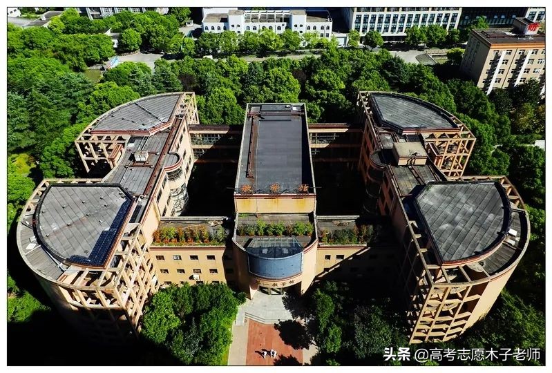 第二军医大学的秘密：临床医学、中医学本博八年制，4系全军唯一