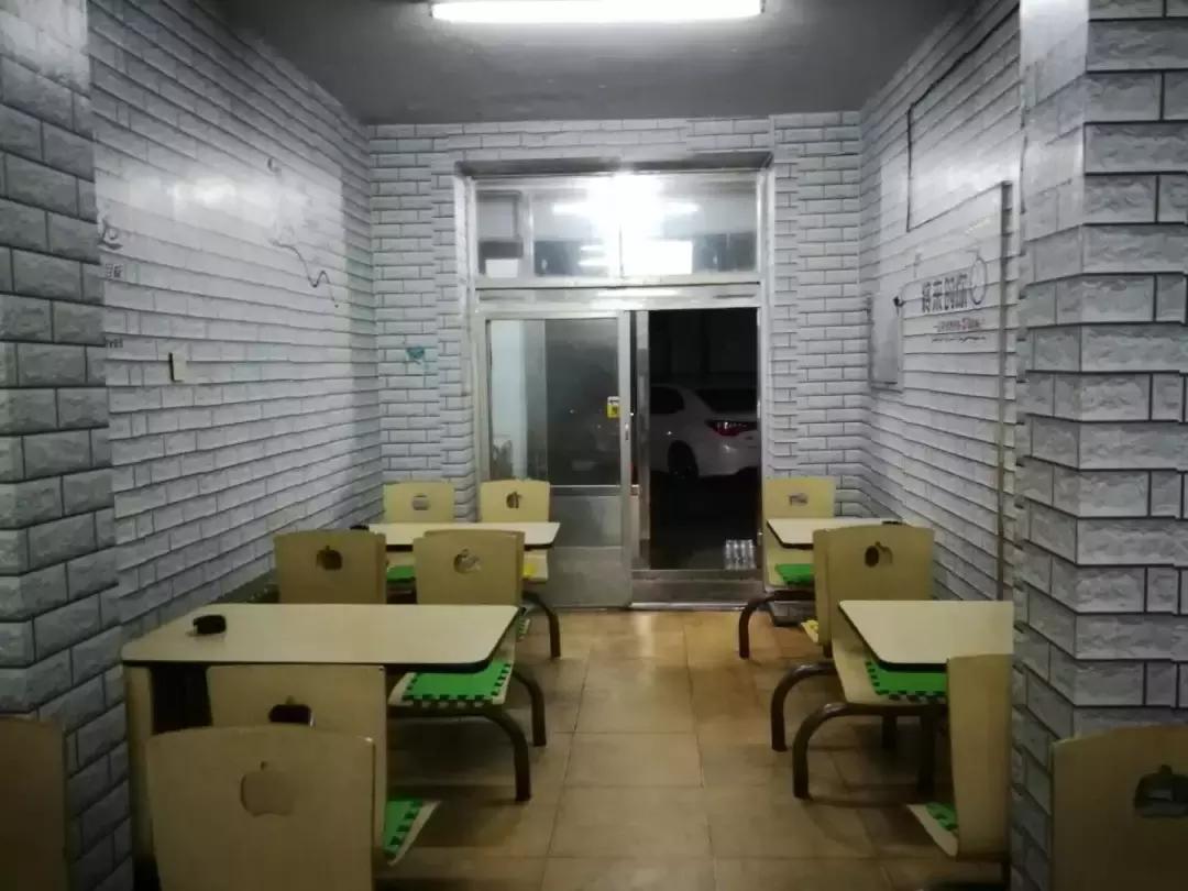 他蒙冤28年获赔460万，如今生活依然失控