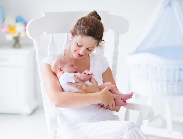 新生儿猛长期是什么时候怎样帮助宝宝顺利度过猛长期