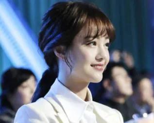 中长发怎么扎好看又简单漂亮,中长发怎么扎好看的侧麻花辫