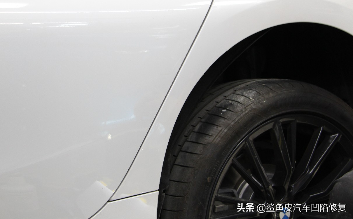 叶子板凹陷修复视频,汽车叶子板凹坑无痕修复多少钱