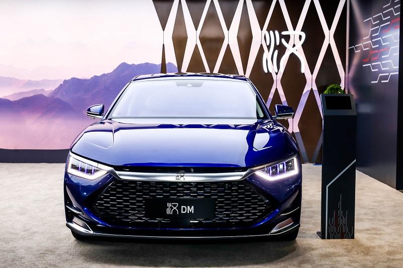 比亚迪汉ev丹拿版,汉丹拿极光蓝