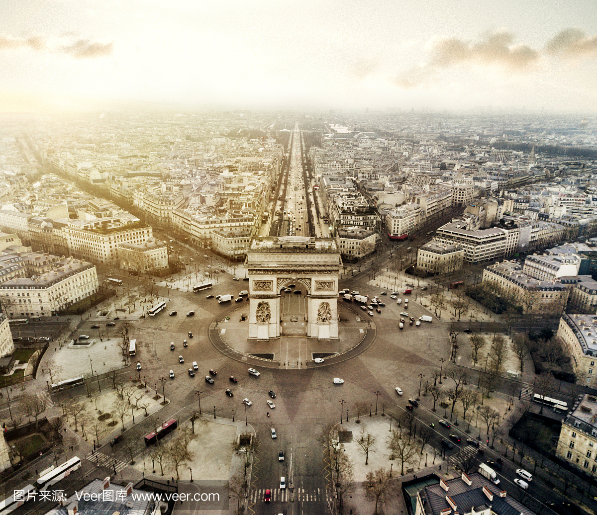 法国比利牛斯山麓的城市,法国城市名称及地理位置