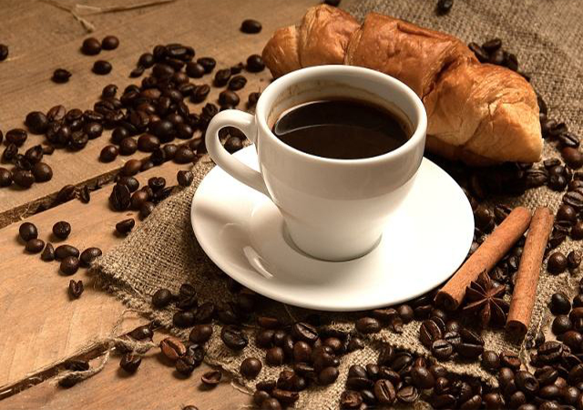 食物过敏眼睛肿多久才消退,眼睛肿了吃什么最好