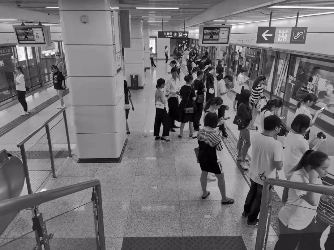 老家人眼中深圳怎么样 (深圳人眼里的深圳是什么样子)