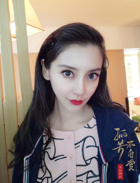 杨颖为什么叫angelababy这个名字,angelababy为什么叫杨颖