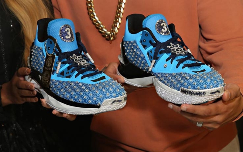 一双鞋能换北京二环一套房！这些「真天价鞋」你肯定没见过