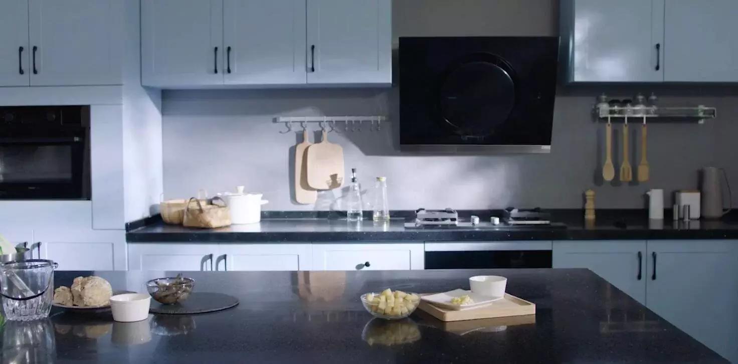 厨师长期吸入油烟对身体的危害,长时间吸入油烟的危害