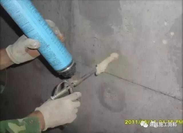 地下室模板施工技术交底,幕墙施工技术交底模板