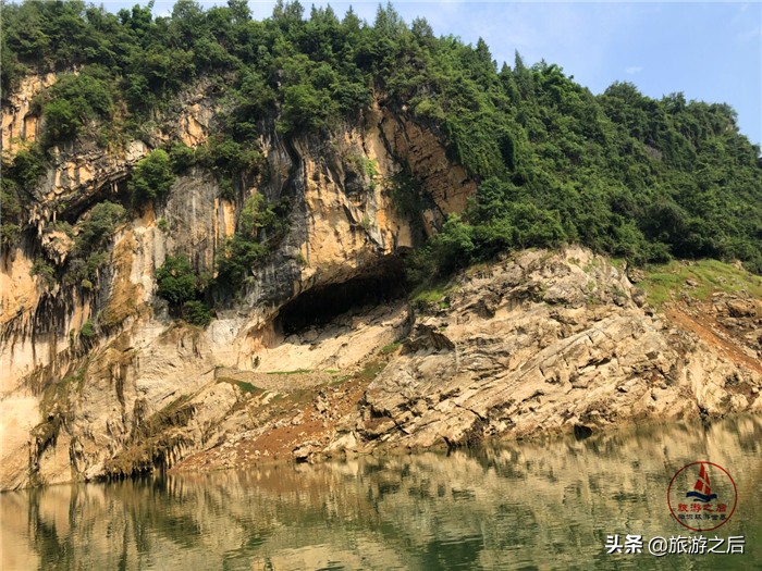 这里是“鄂西的明珠”，长江边的一条溪流，有种远离尘世的感觉