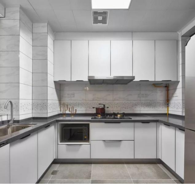 真实测评厨房有必要装凉霸吗,厨房凉霸真实使用过程