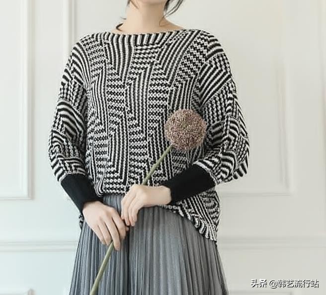 新款韩系秋冬针织毛衣,韩系软糯感浅蓝色针织毛衣