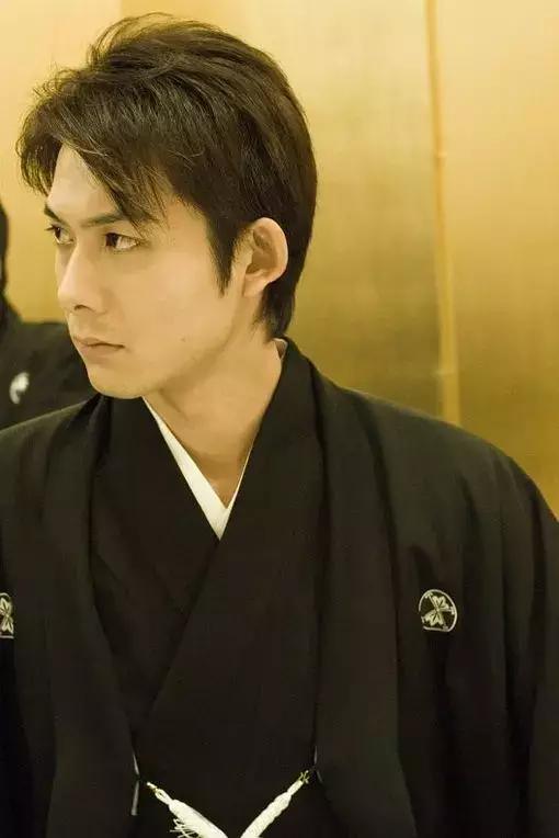 帅过金城武,柏原崇帅还是陈冠希帅