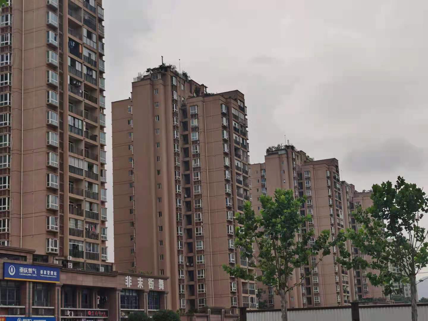 离蔡家的龙湖商业最近的这个小区怎么样？柠檬谈小区之北城未来