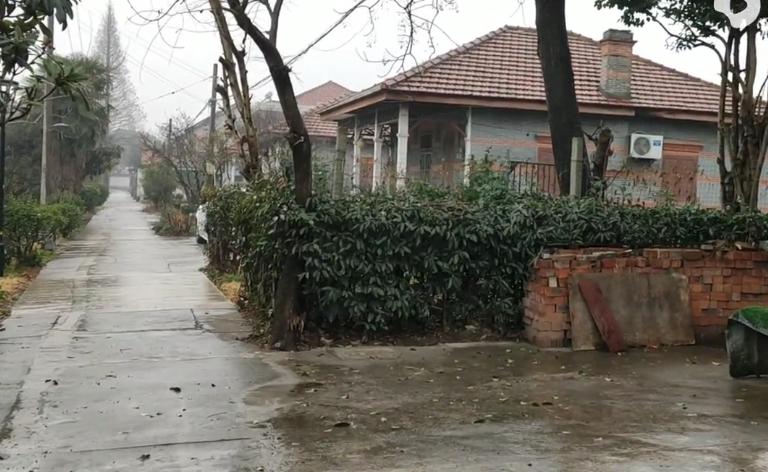 昆山城郊百年侨乡，红砖洋房异域风情，遗憾却被称为“强盗村”