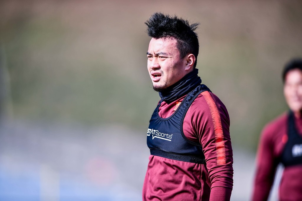 东亚杯国足0比3不敌韩国,东亚杯国足韩国直播