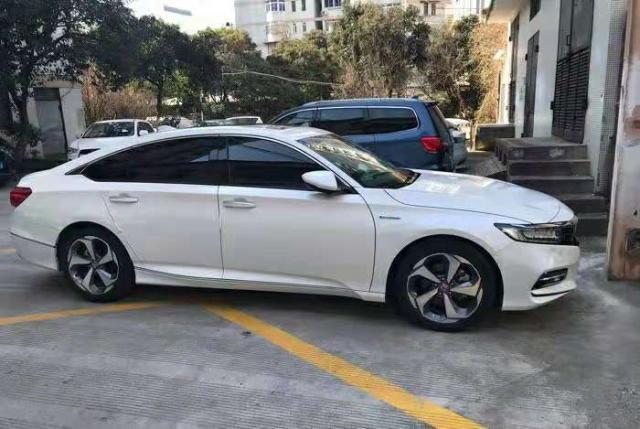 璺笂閬囧埌鏈敯闆呴榿,鏈敯闆呴榿璺笂鐪熷疄纰版挒