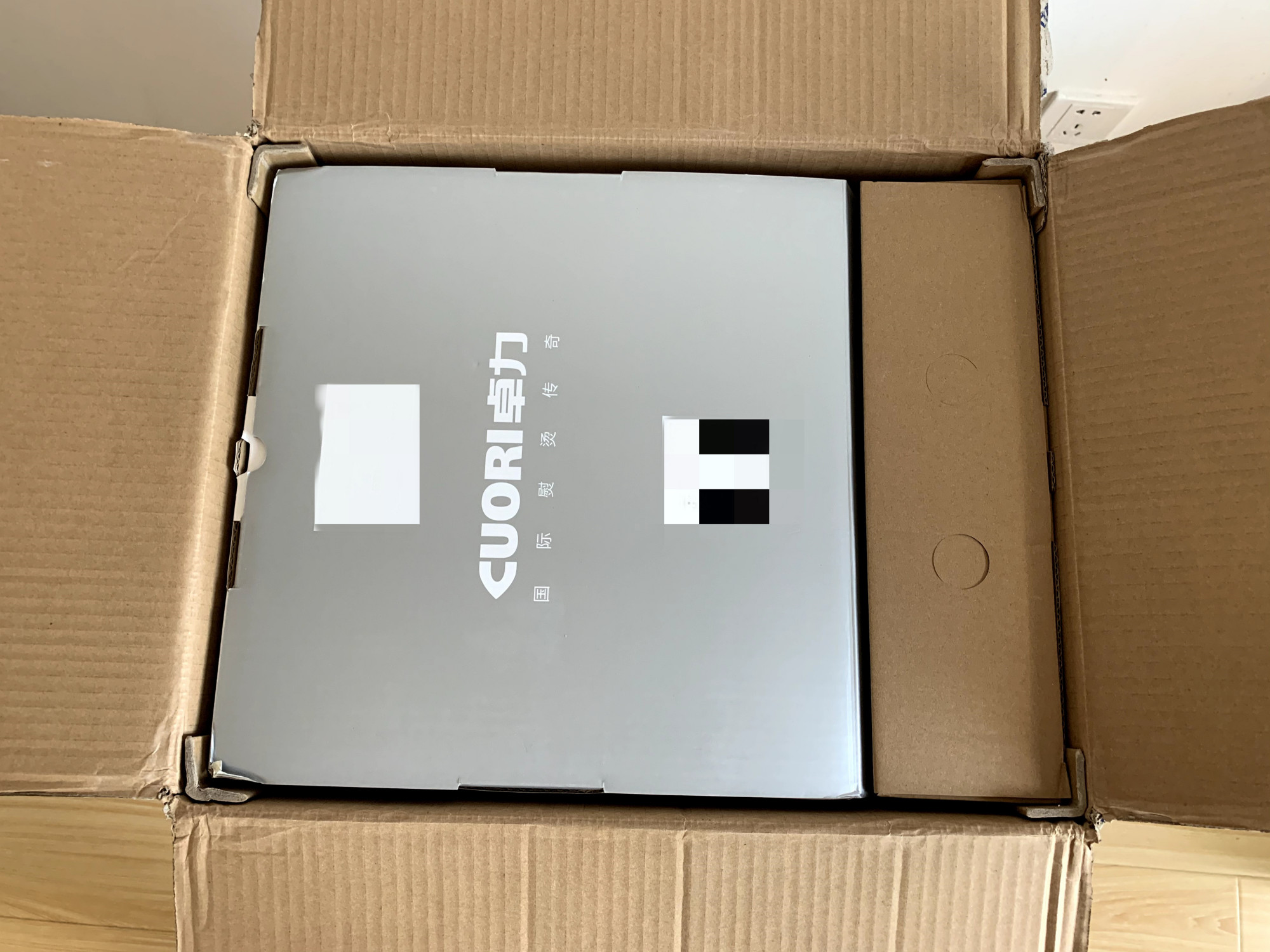 卓力挂烫机熨烫时流水,戴森蒸汽熨烫机