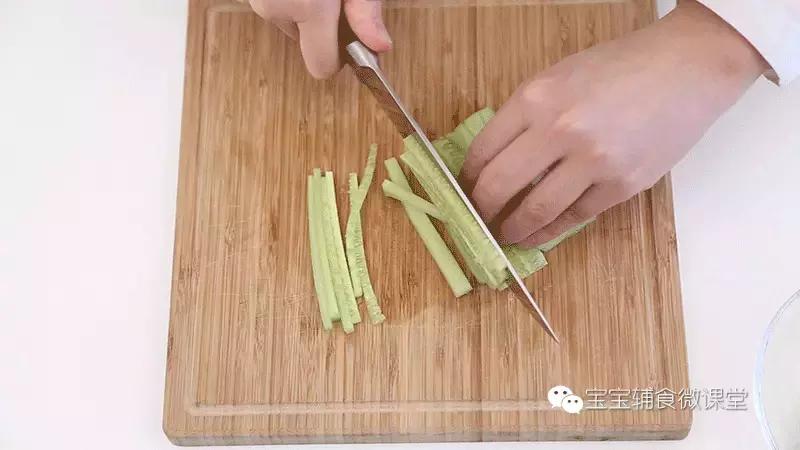 虾丸最简单的做法,好吃的家常虾丸快速学起来吧