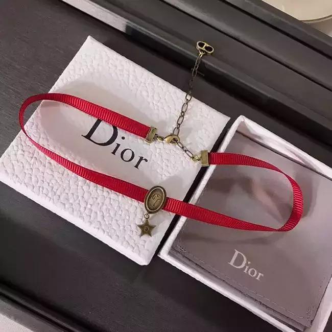 美宝莲限定口红,美宝莲新年口红