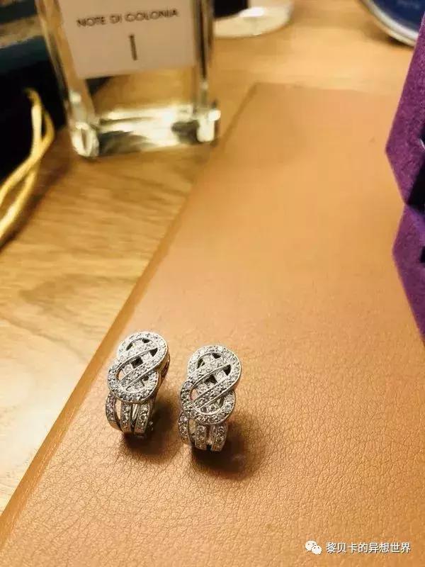 这些东西买的时候肉痛却天天用,她们说值了