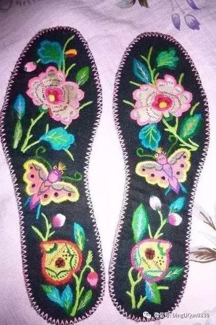 鞋垫上的刺绣艺术欣赏,鞋垫刺绣怎么刺绣熊猫嘴巴