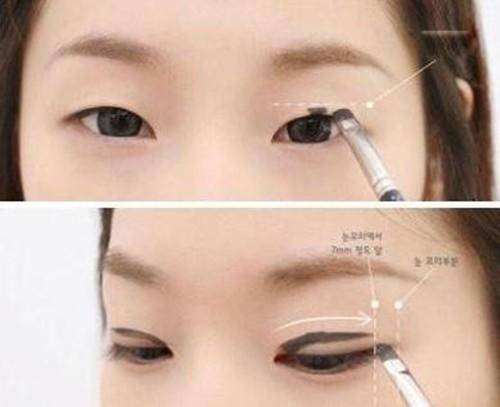 画下眼线正确全过程教程,手把手教你画眼线视频大全