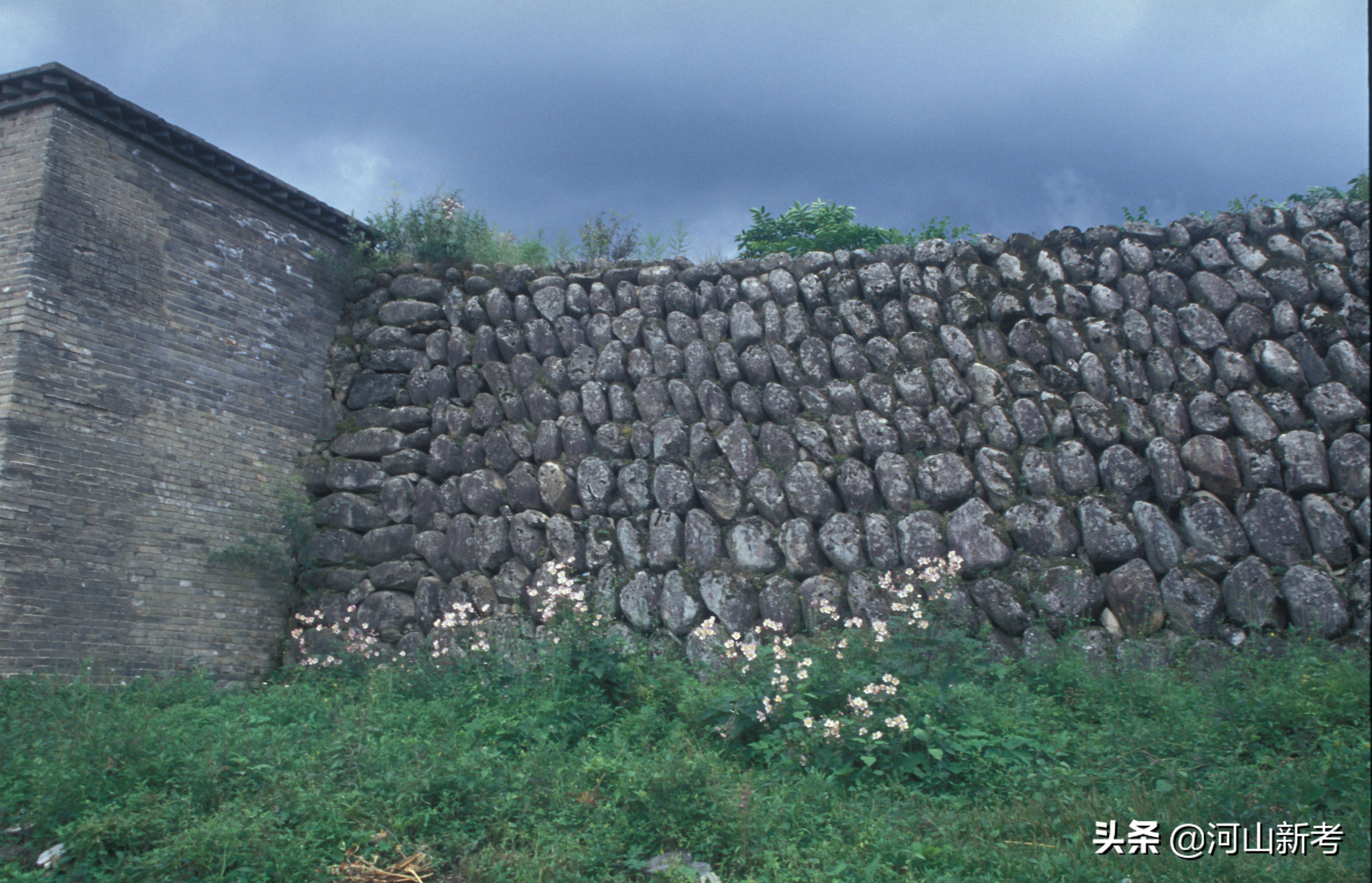 古栈道是如何修建的,古栈道是怎么建造的