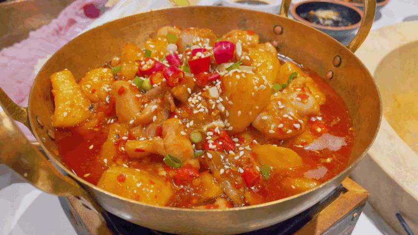 洱遇云南蒸汽石锅王府井店加盟,滇山荷云南蒸汽石锅