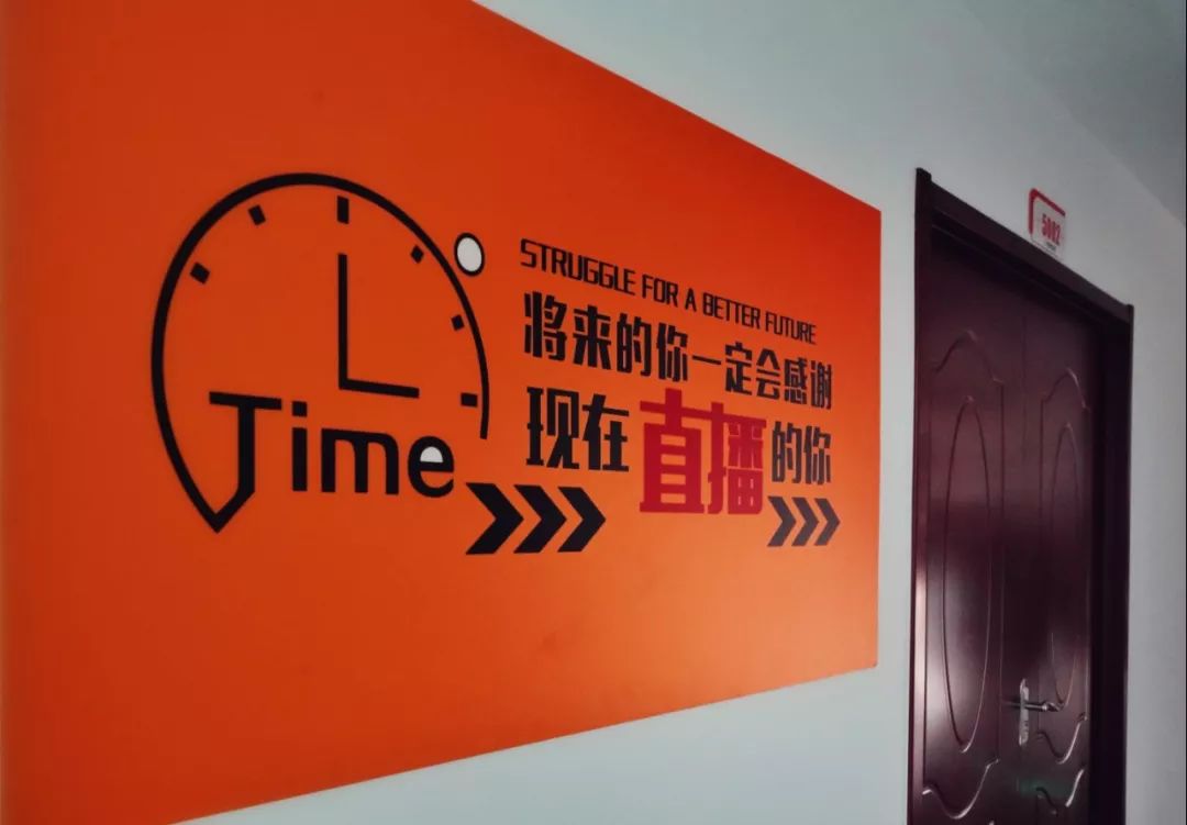 快手电商gmv达2655亿,数十商家gmv破亿抖音跨境强势开局