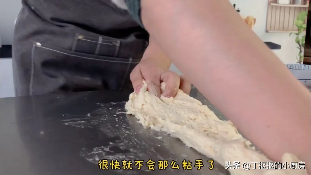 怎么用揉面机做吐司,不用揉面机怎么揉吐司拉丝