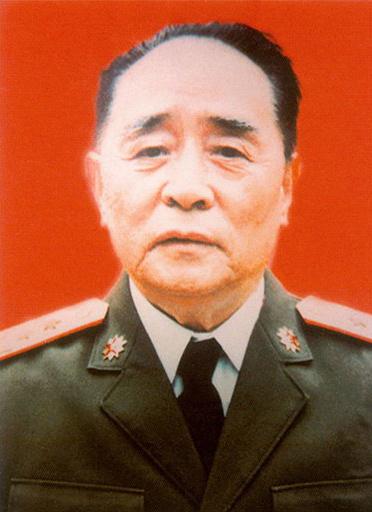 1962年晋衔的开国大校中，仅3人1988年晋升中将，经历堪称传奇