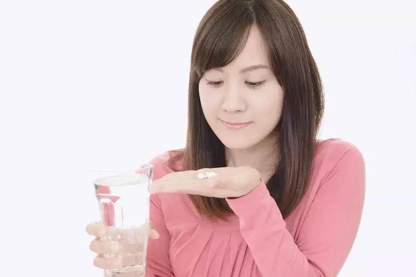 过敏性鼻炎可以吃中药不,过敏性鼻炎可以吃感冒药吗