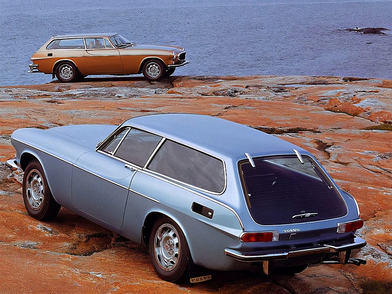 沃尔沃双门轿跑c30,坦克70多万车