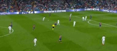 西甲-维尼修斯破门梅西飞铲染黄皇马2-0巴萨登顶