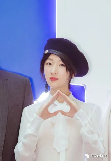 真正的法国女人,真正的巴黎女生冬天都在穿什么