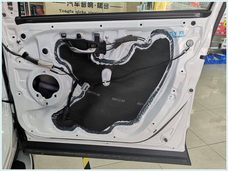 厦门本田crv音响改装推荐,深圳crv汽车音响升级改装