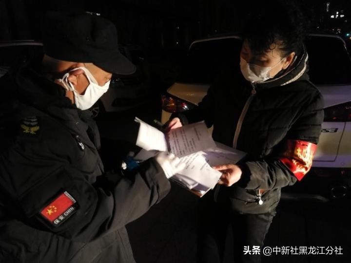 筑牢党员先锋模范作用,筑牢红色堡垒争当攻坚先锋