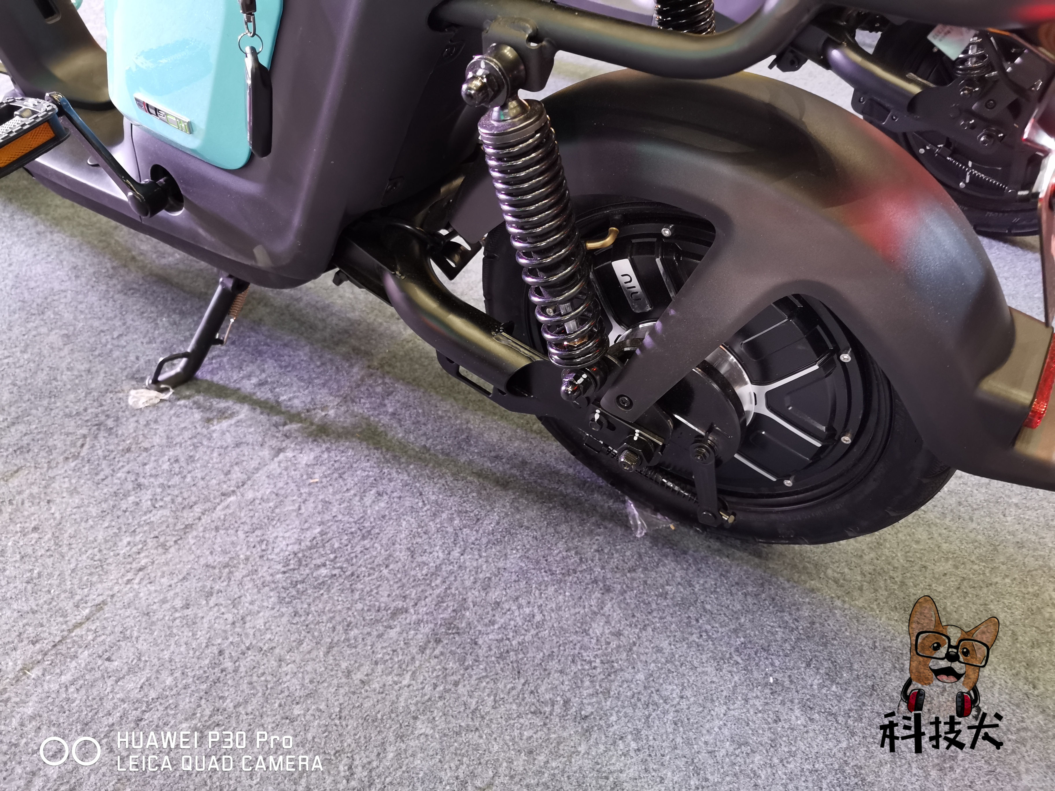 小牛电动车u顶配和us顶配,小牛新国标电动车总有一款适合你