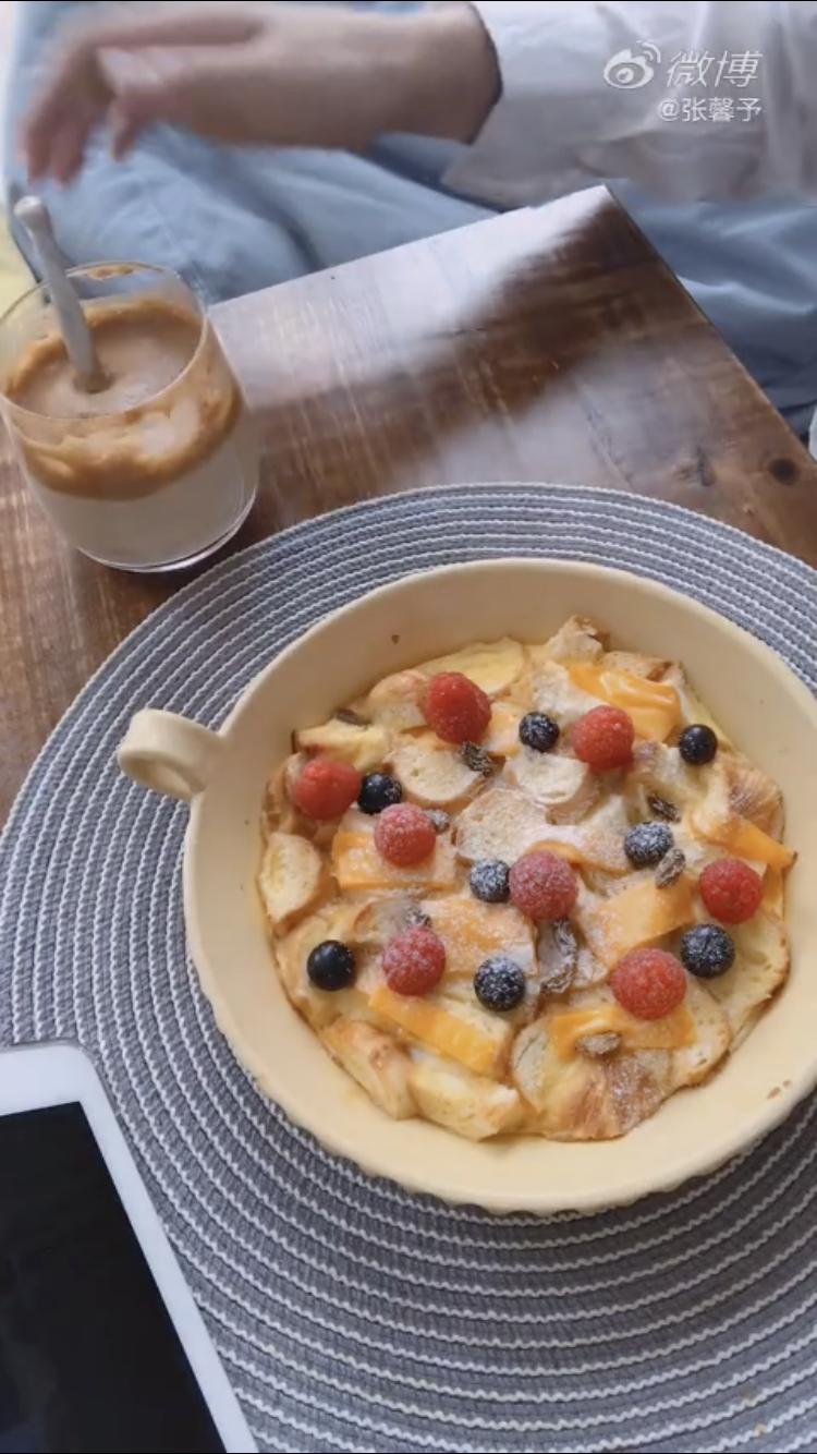 张馨予白头发,张馨予长发回归