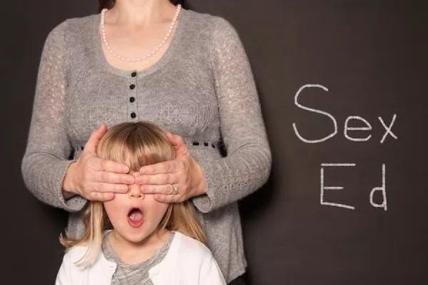 杭州小学成长手册有什么用,家长吐槽小学课本教材