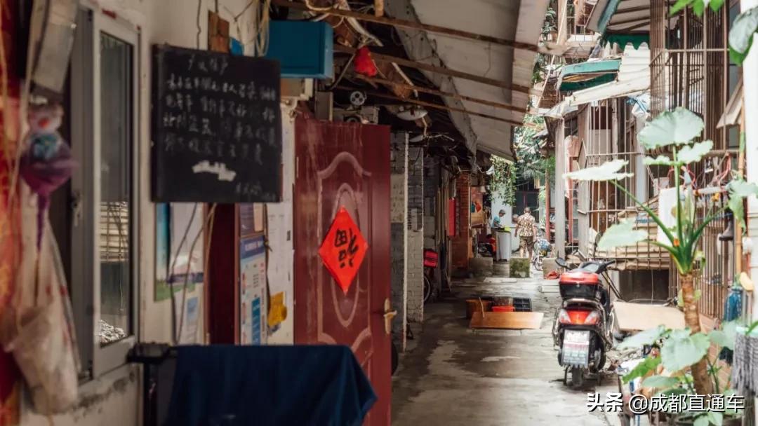 成都美食街排名第一,成都建设路美食街在哪里