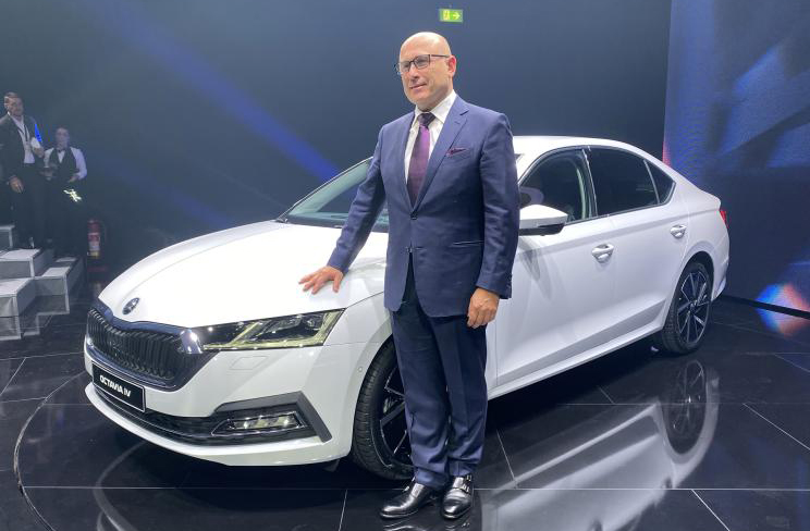 全新斯柯达明锐实车亮相,斯柯达明锐新款尾标