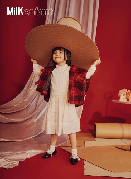 杨烁的小女儿正面照,杨烁杂志照