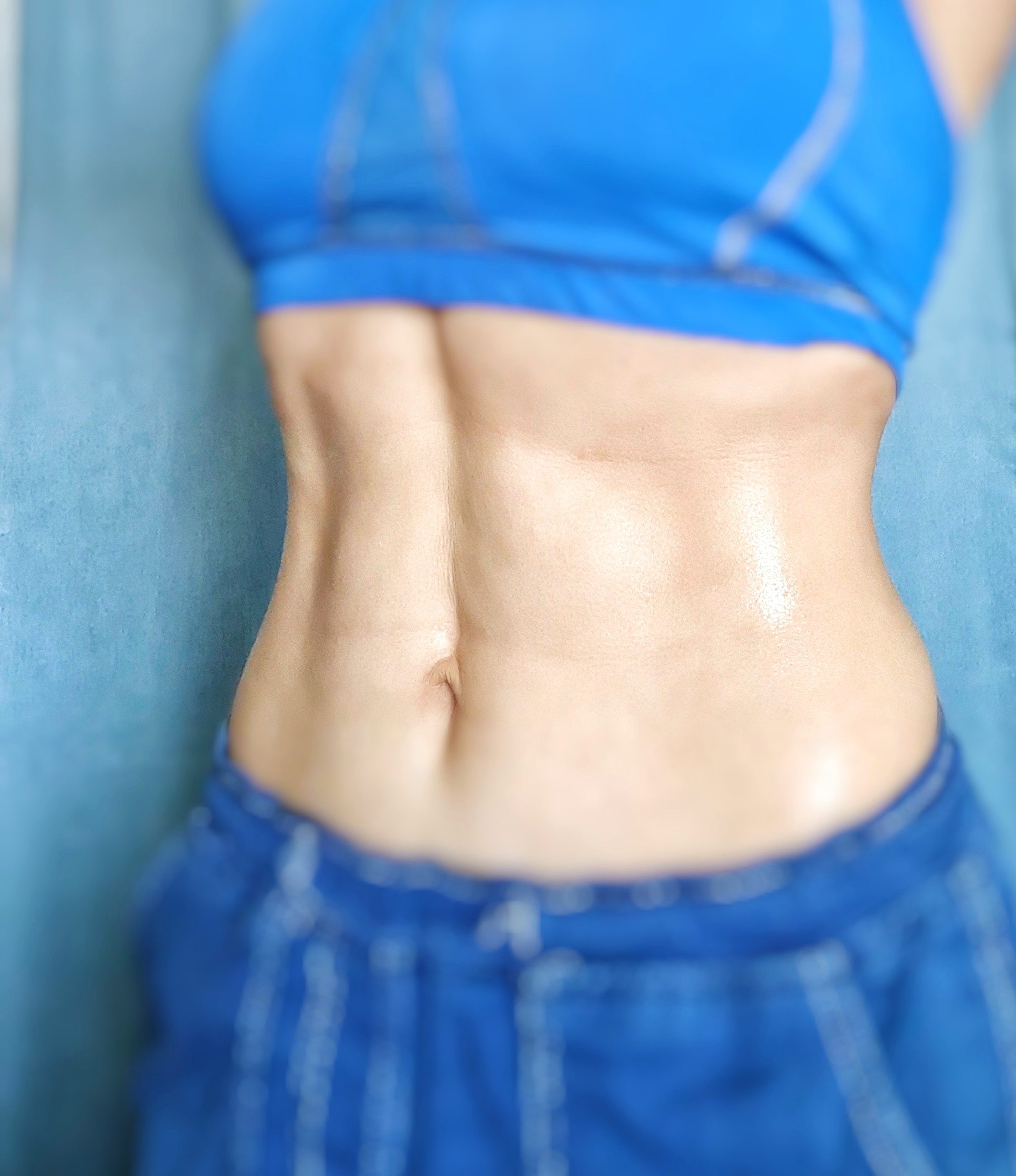 十岁女孩练出马甲线和腹肌,如何练出腹肌马甲线一天就成