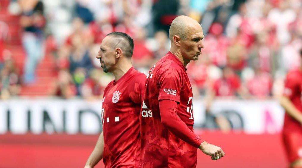 罗本和里贝里看拜仁比赛,2010欧冠决赛罗本失点球